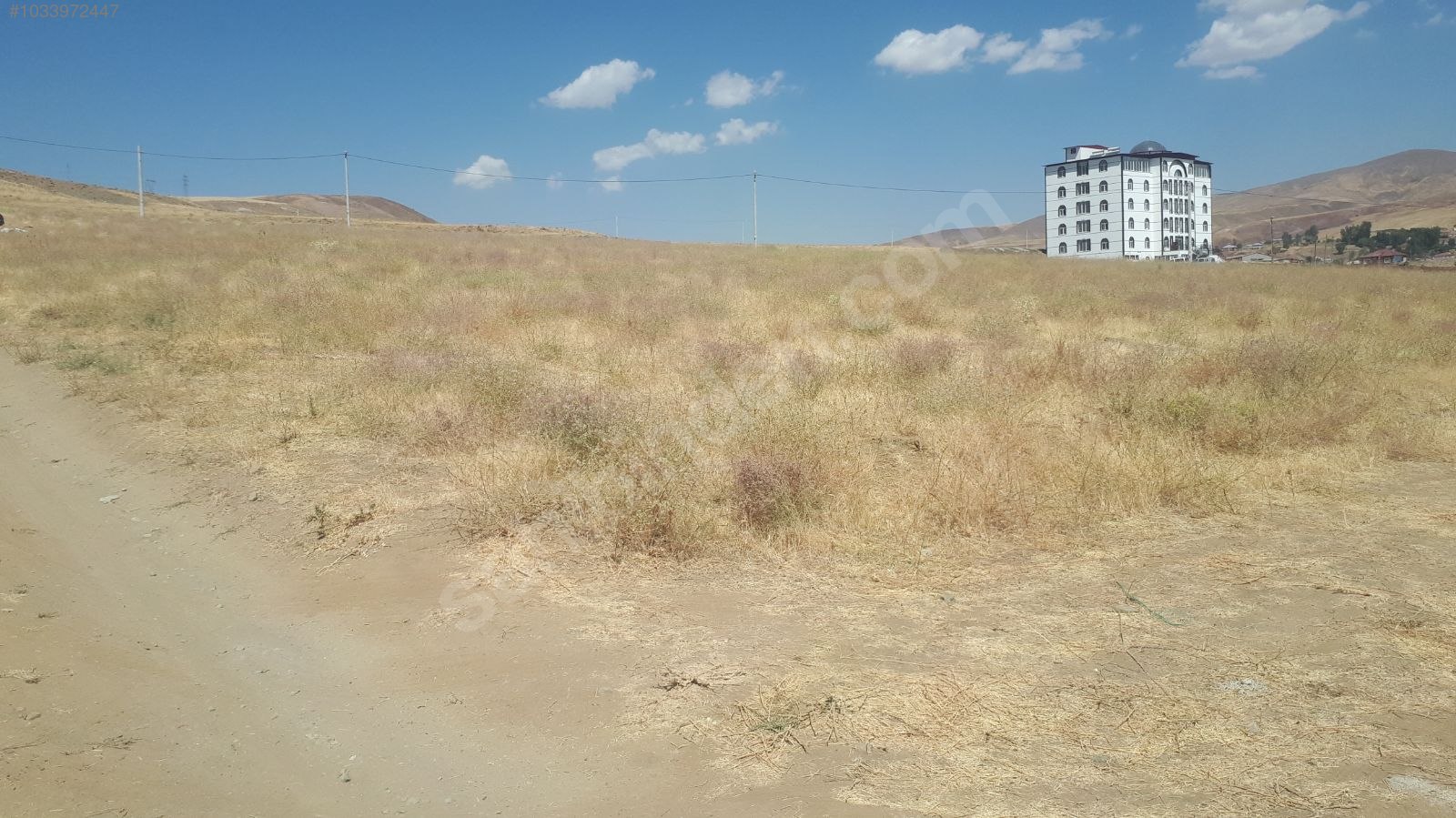 Deniz manzaralı ViLLALIK SATILIK ARSA 499 m² Bitlis / Ahlat / Tunus Mah. - BİTLİS AHLAT fotoğraf 4
